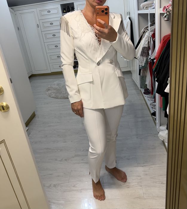 Compleu elegant