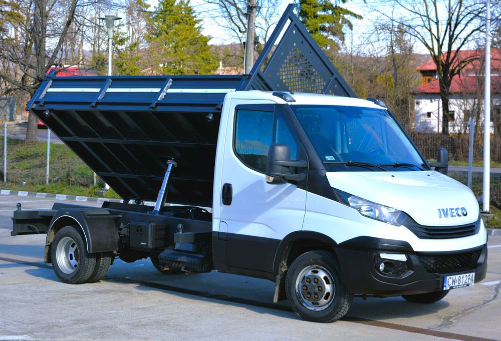 Iveco Daily 2017 basculabil pe 3 parti