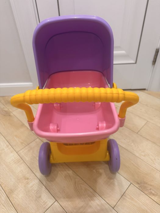 Стол со стулом, коляска для кукол, доска