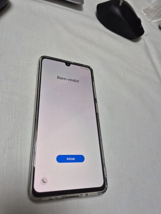 Telefon Samsung A41.