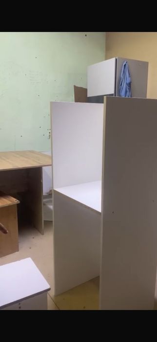 Продам стол,стулья