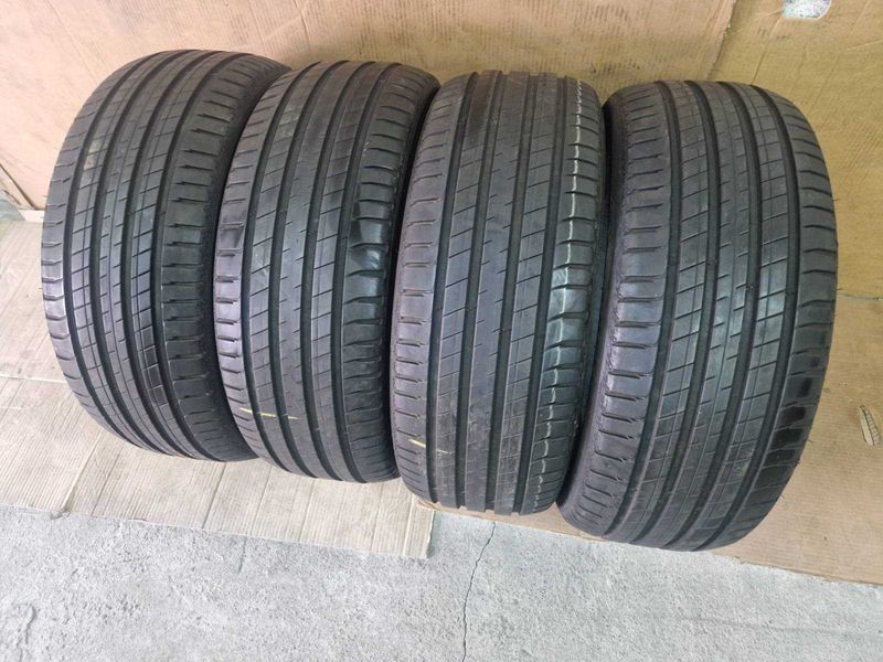 4 Michelin R19 235/55
летни гуми DOT4419