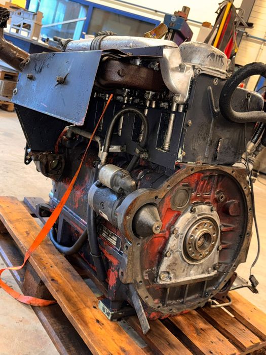 Deutz F5L913  motor in 5 pistoane fara turbo