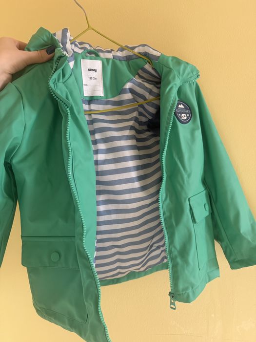 Продам Куртку 2500