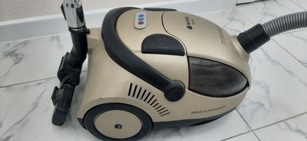 Пылесос с аквафильтром