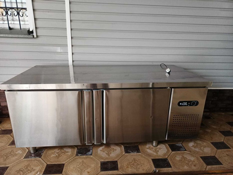 Холодильный стол, 2х дверный