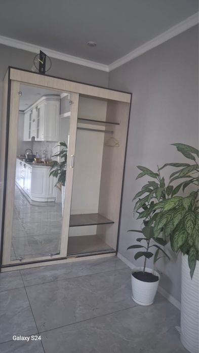Продам шифонер купе