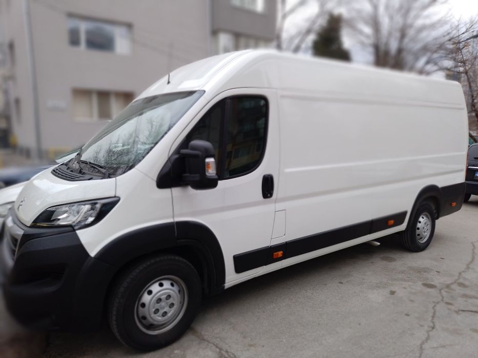 Товарен Бус под наем/Чужбина