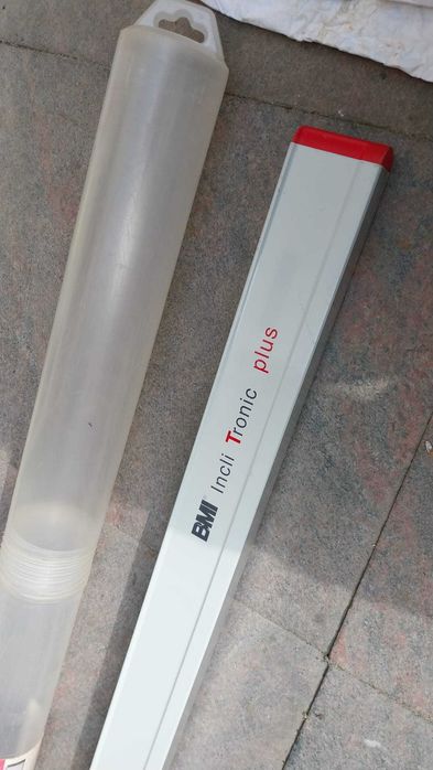 Nivelă digitală cu bulă de aer BMI Incli Tronic Plus, 120 cm