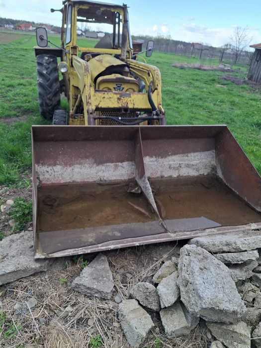 Tractor Massey Ferguson