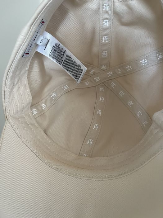 Tommy Hilfinger шапка