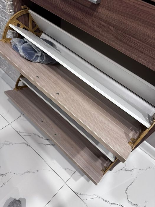 Продается обувница