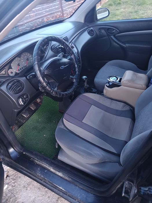 Ford focus 1.6 benzina
