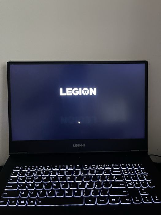 Vând laptop Lenovo Legion – Gaming