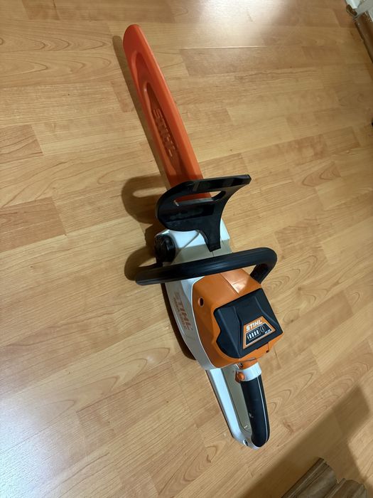 Drujbă STIHL MSA 120 / 140 cu baterie + încărcător – NOUĂ