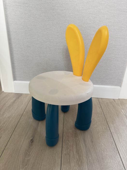 Продам детский стул