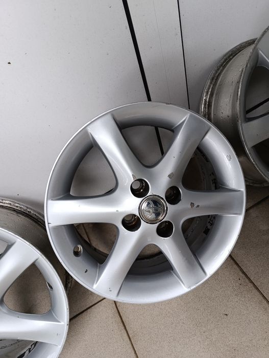 Алуминиеви джантиI за Toyota 6JJ 15цола 4х100 ET45 MADE IN JAPAN