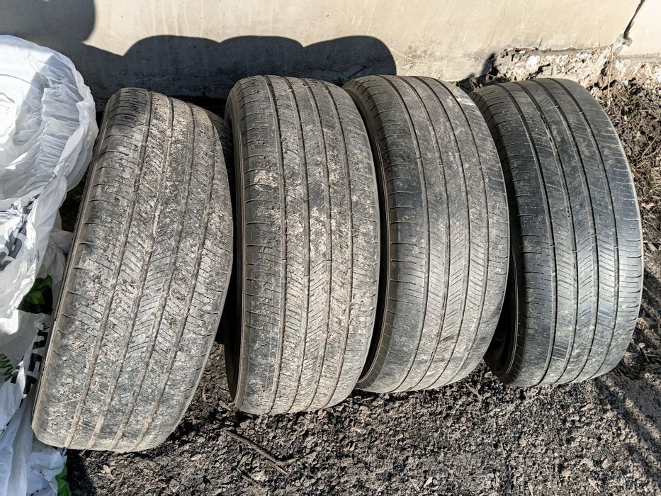 Продаю шины летние
