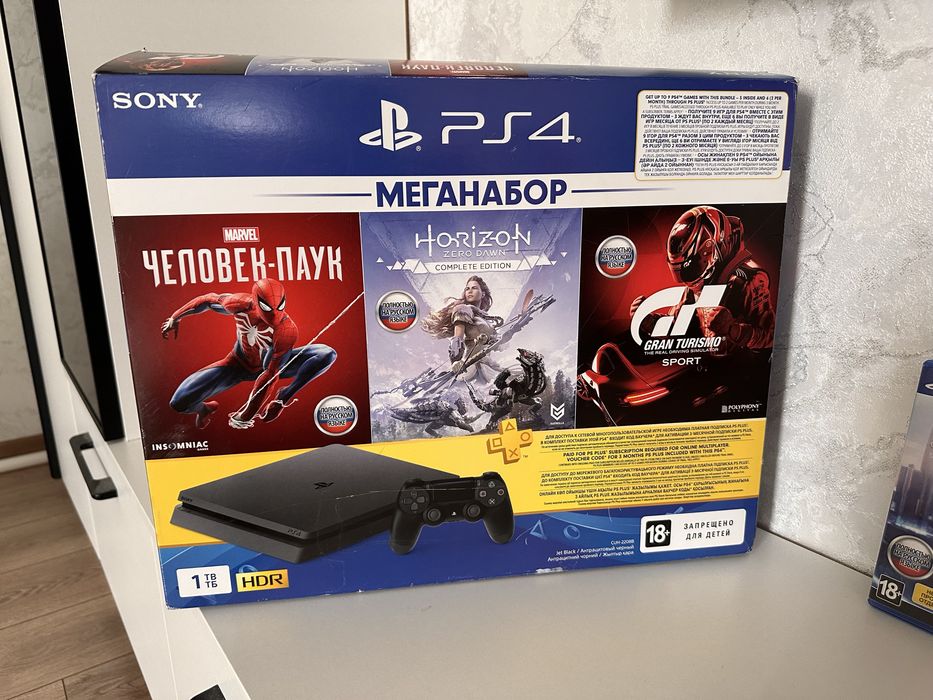 Продам ps 4 в хорошем состоянии