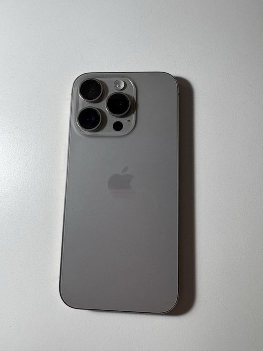 Telefon Iphone 15 pro