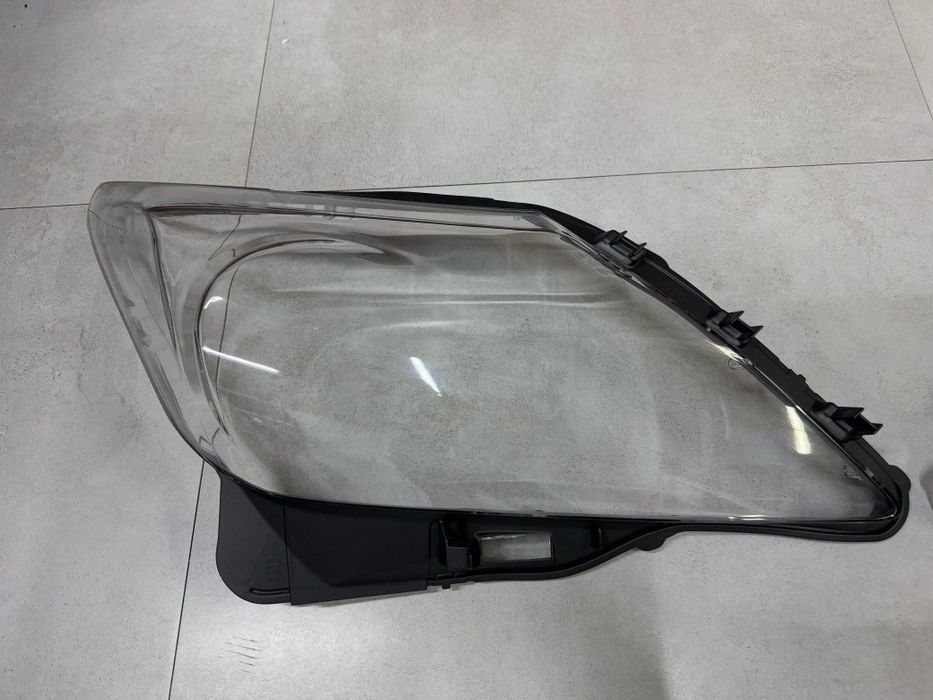 Стекло фар Лексус ЛХ 570 рестайлинг