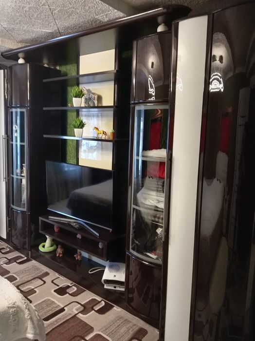 Стенка в гостинную