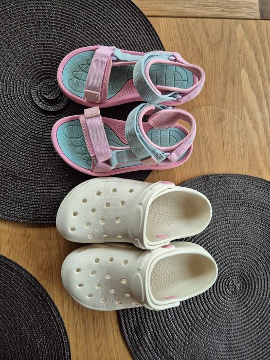 Hainute fetita marimea 122, 128 si 134