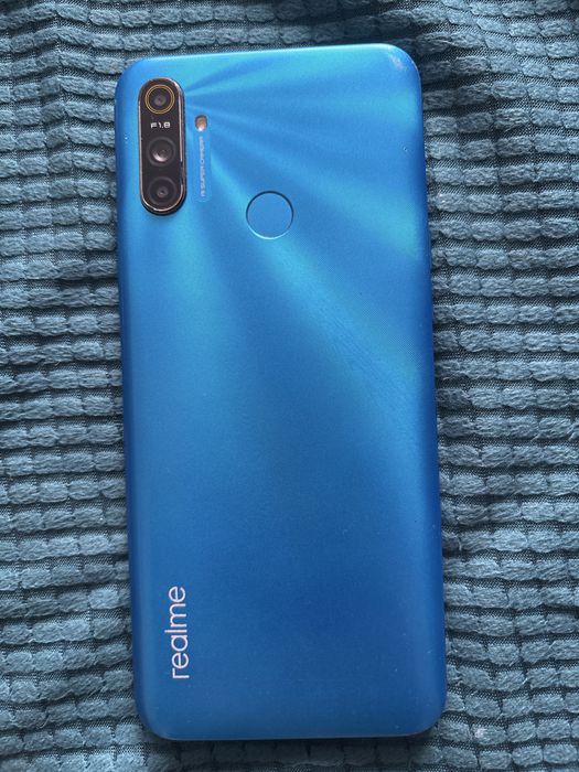 Продам телефон  Realme c3