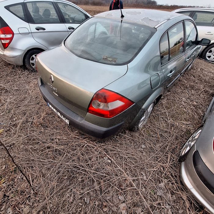 Dezmembrez renault megane 2