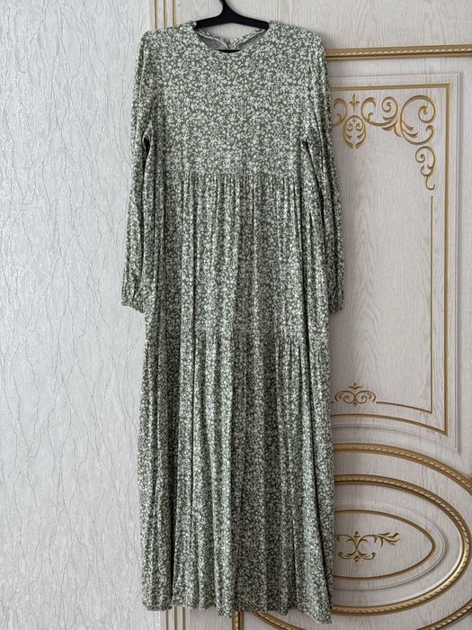 Продам платья размер 44