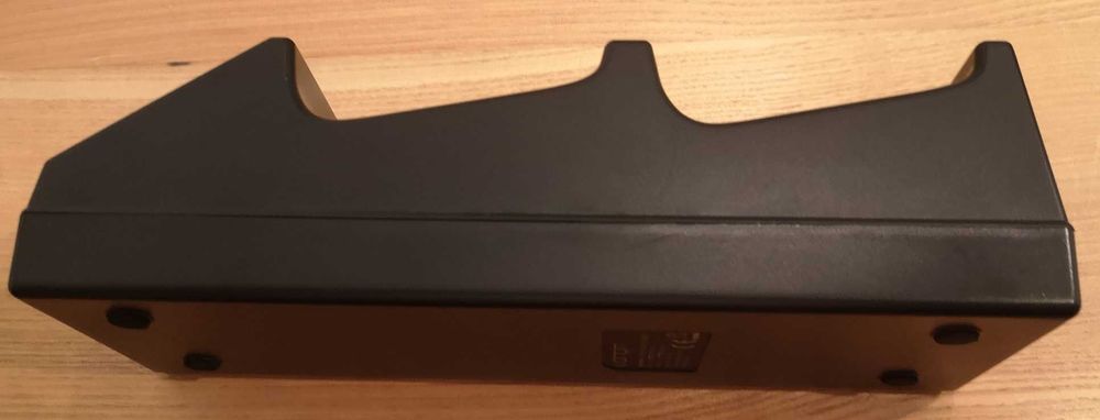 Statie de andocare-incarcare Venom pentru controlerele Xbox