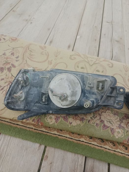 Фары на Субару аудбэк 2002 г