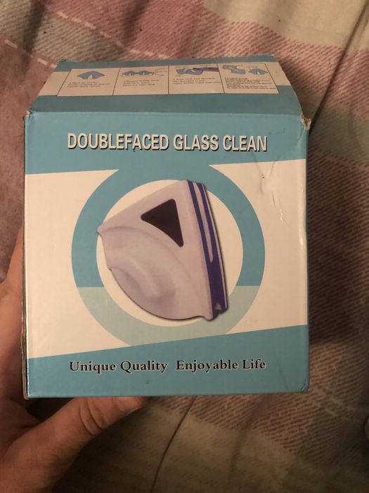 Уред за почистване на прозорци и от двете страни