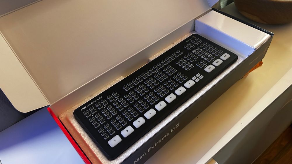 Blackmagic Design ATEM Mini Extreme ISO – почти нов