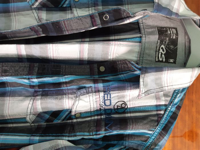 vand camasa originala QS red dnm