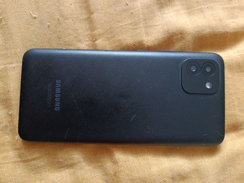 Продам Samsung A03