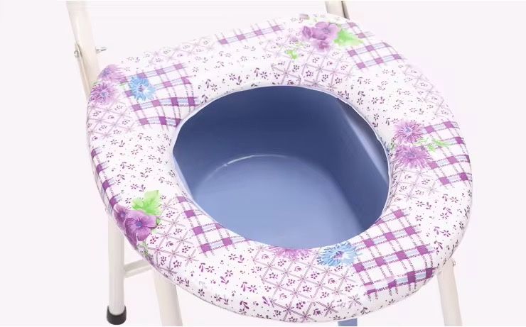 складное туалетное кресло для инвалидов