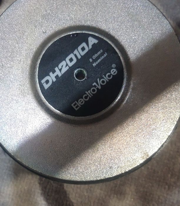 Ev калонка сатылады