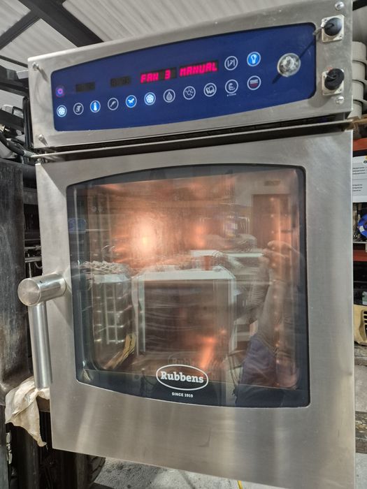 Cuptor Rational 6 tavi