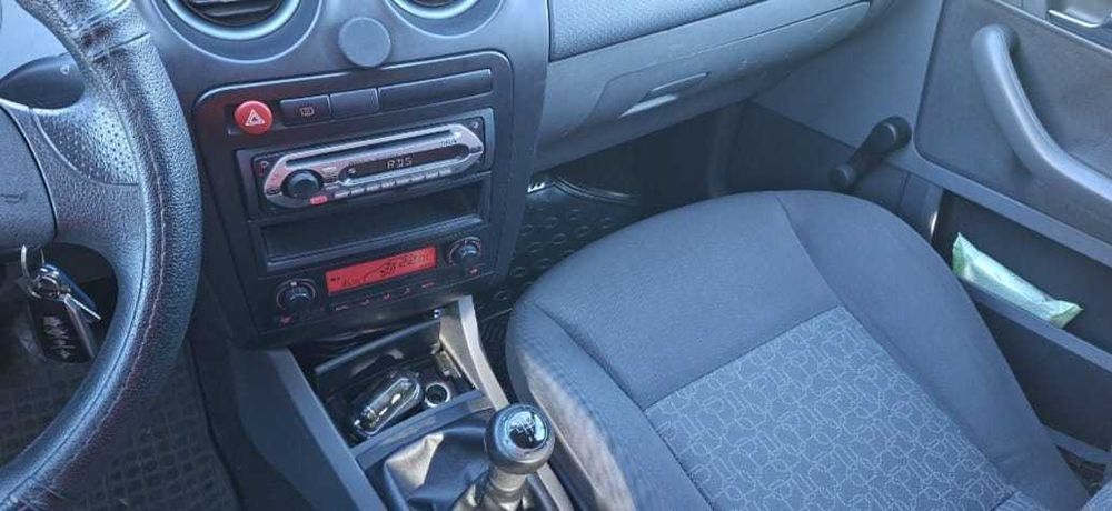 Vind urgent seat corrdoba benzina pret 1400