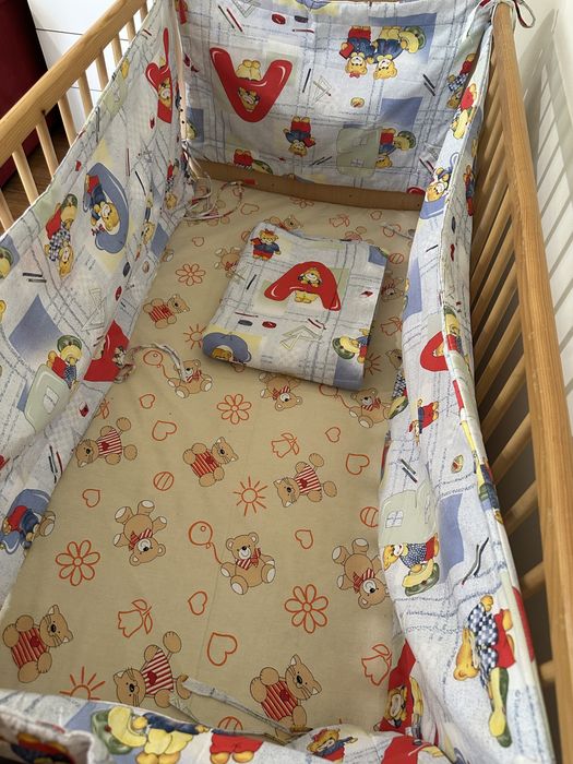 Pat bebelusi lemn ajunstabil pe doua nivele cu sertar + accesorii