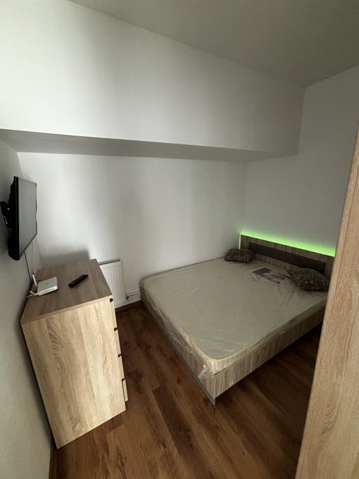 Chirie Iris Apartament 2 camere  si bacatarie living (2 dormitoare)