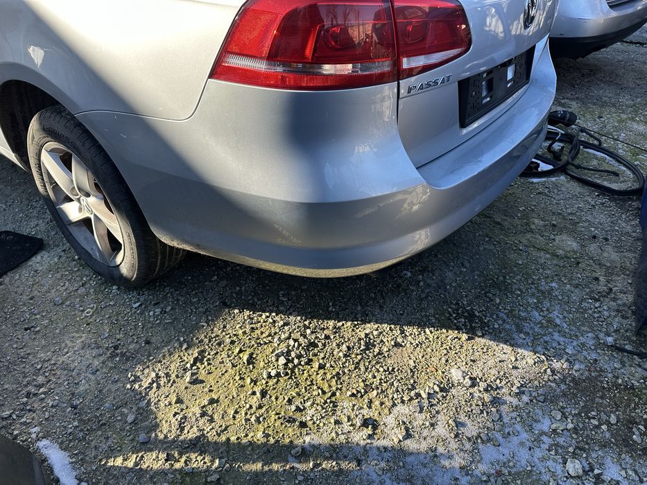 Задна броня пасат б7 2012г комби