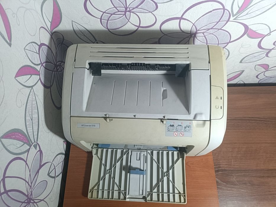 Принтер HP laser jet 1018