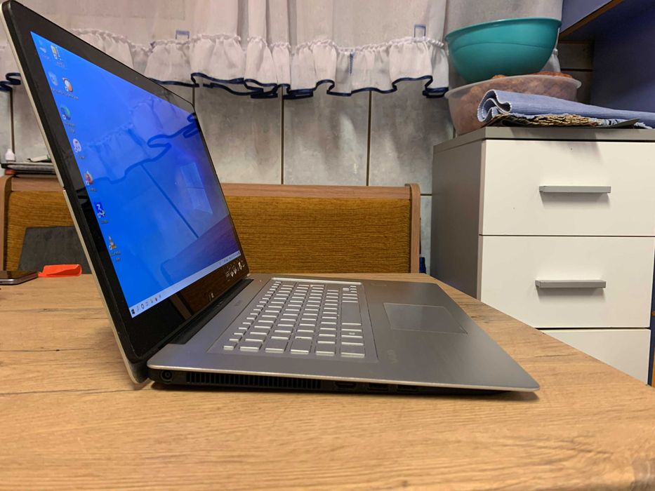 Touch Sony  16gb Rami  1TB Aspect impecabil