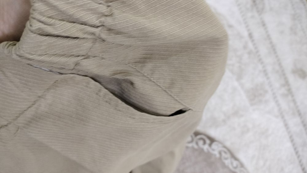 Брюки женские 48 размер. Посадка хорошая.