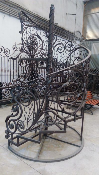 Porti din fier forjat,balustrade din inox,balustrade din fier forjat