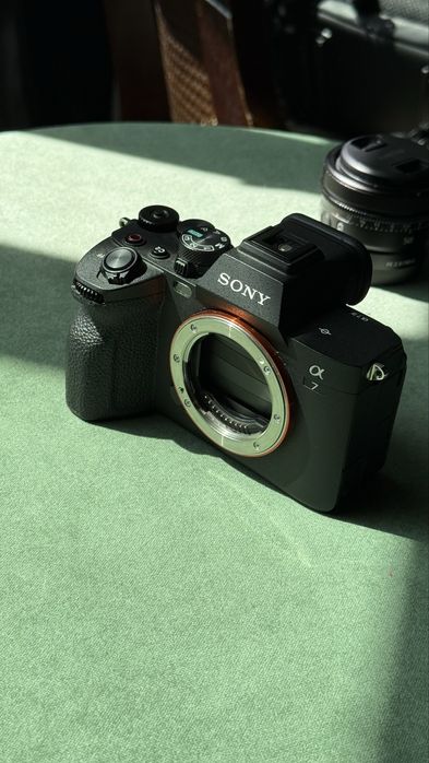 Sony Alpha A7 IV / Sony ILCE-7M4