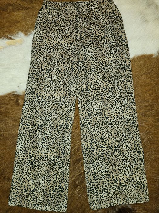 Vand blugi largi animal print