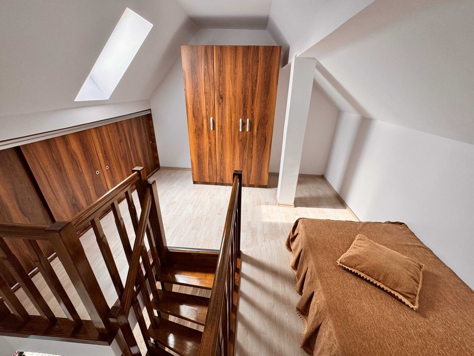 Inchiriez Apartament 2 camere central, parcare, Milea